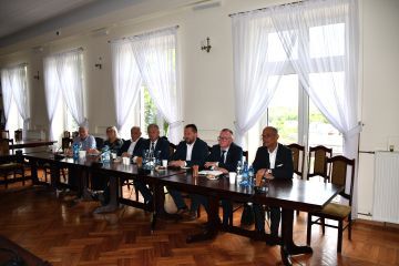 Spotkanie Burmistrzów i Wójtów gmin Powiatu Miechowskiego z przedstawicielami WFOŚiGW